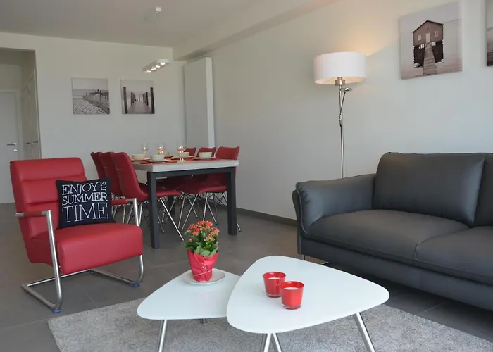 4b @ Longchamp Apartment